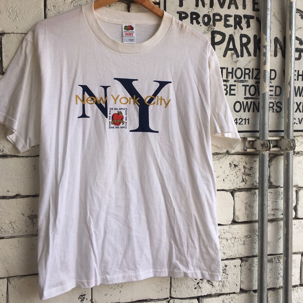 Vintage NY Calvin Klein Style Spell Out T shirt